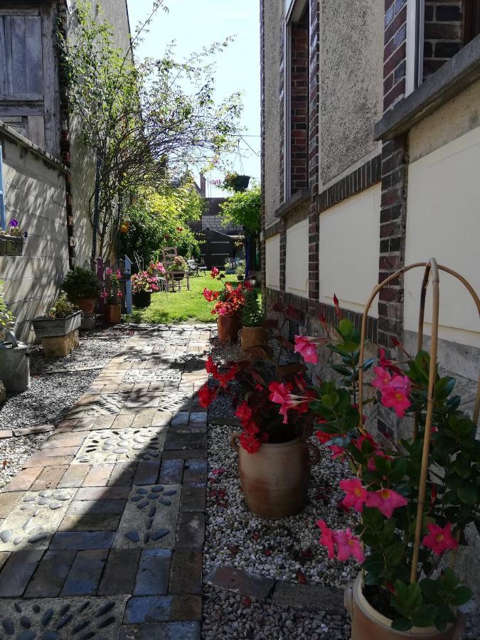 Le Coq En Pate Bed and Breakfast Romilly-sur-Seine Εξωτερικό φωτογραφία